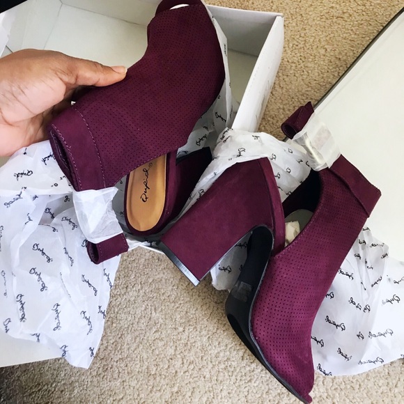 🍂 Wine color Ankle Booties 🍂 - Picture 5 of 5